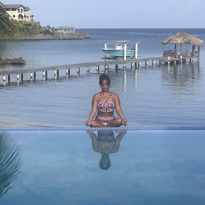 single women on luxury yoga retreat