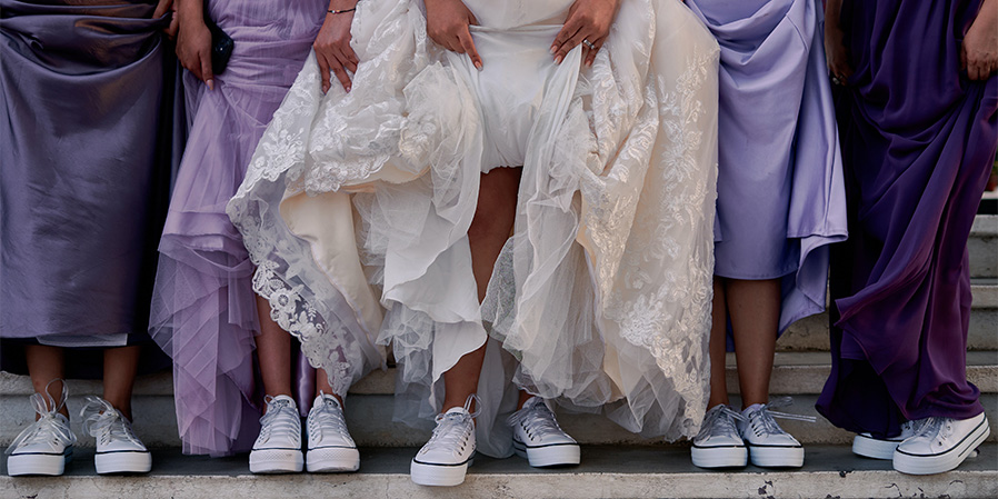 self married bride with bridesmaids